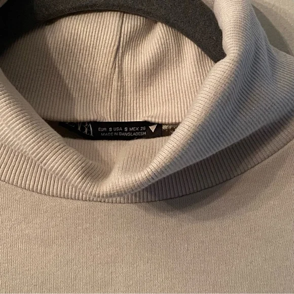 Zara Minimalistic Matching Set - Picture 5 of 10